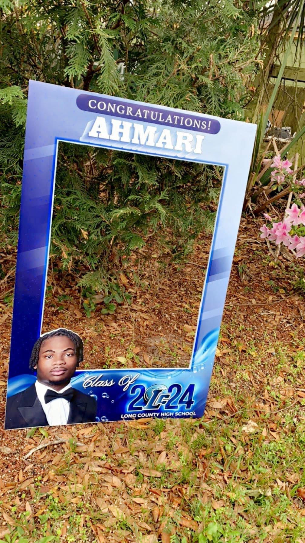 Grad Photo Frame cutout