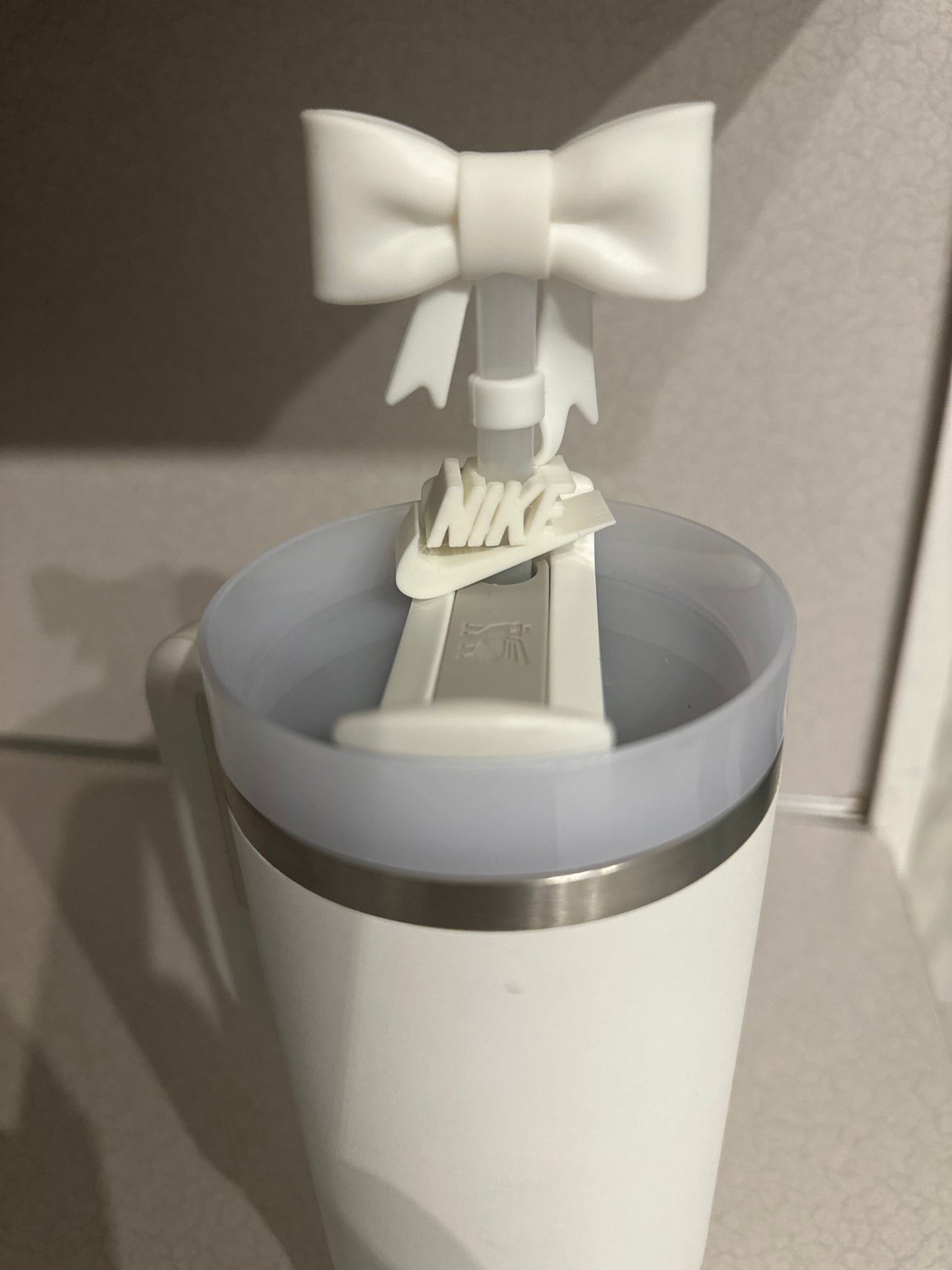 Straw Topper