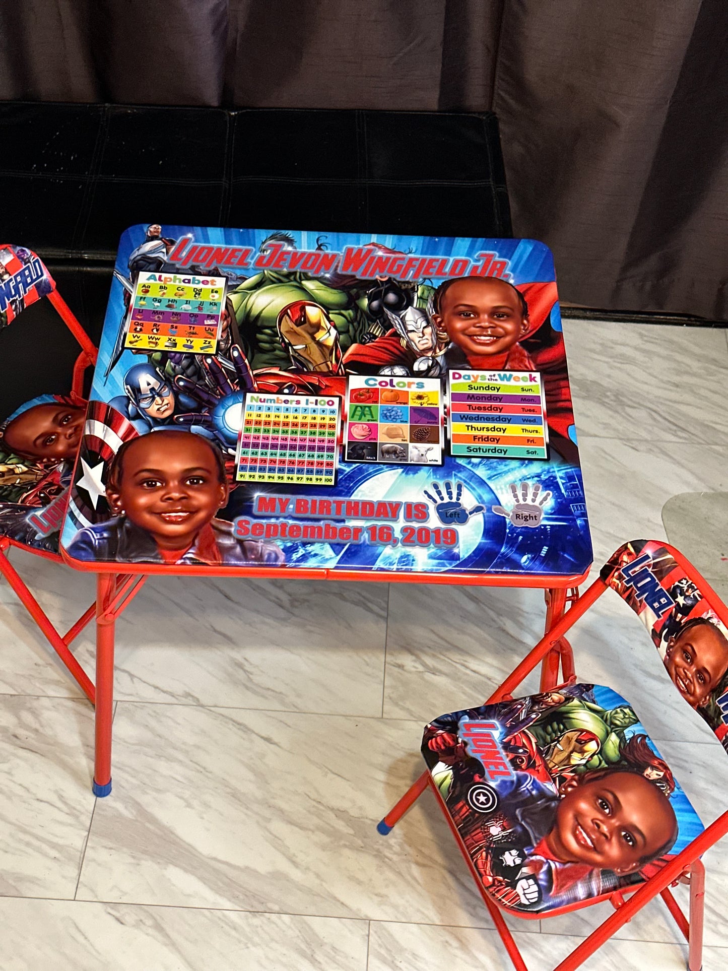 Learning Foldable table (cartoon look)